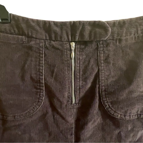 Women's Brown‎ Corduroy Skirt - Picture 4 of 6